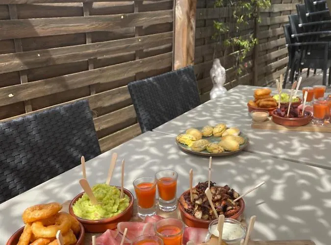 Campanile Ouest - Croix D'argent