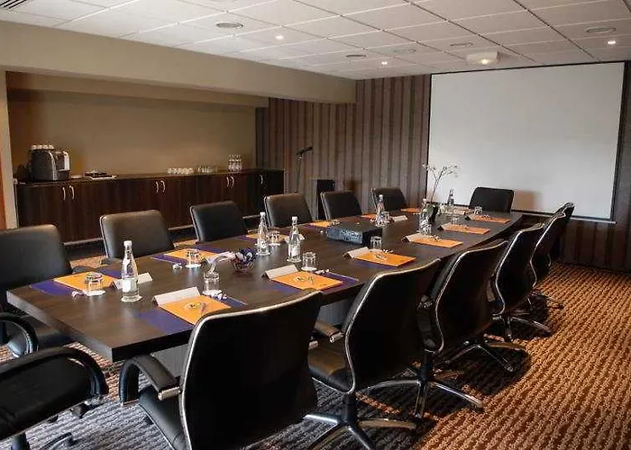 Campanile Ouest - Croix D'argent 4*