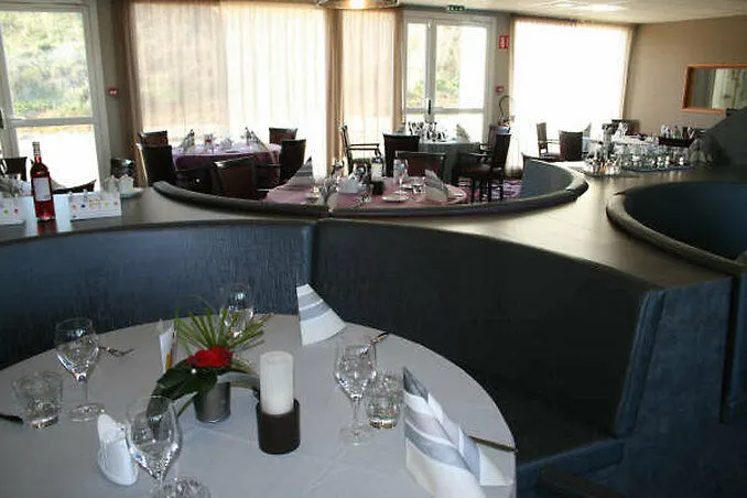 Campanile Ouest - Croix D'argent