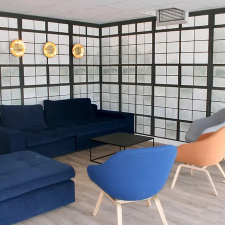 Campanile Ouest - Croix D'argent Hotel 4*