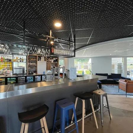 Campanile Ouest - Croix D'argent