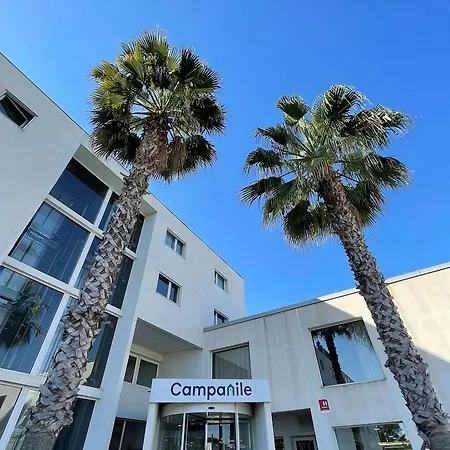 Campanile Ouest - Croix D'argent Hotel