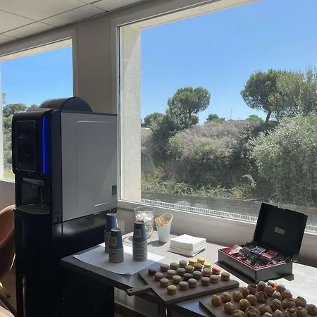 Hotel Campanile Ouest - Croix D'argent 4*