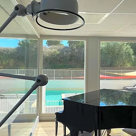 Hotel Campanile Ouest - Croix D'argent 4*