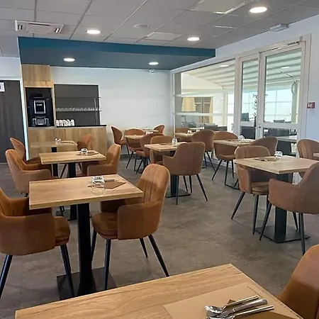 Hotel Campanile Ouest - Croix D'argent 4*
