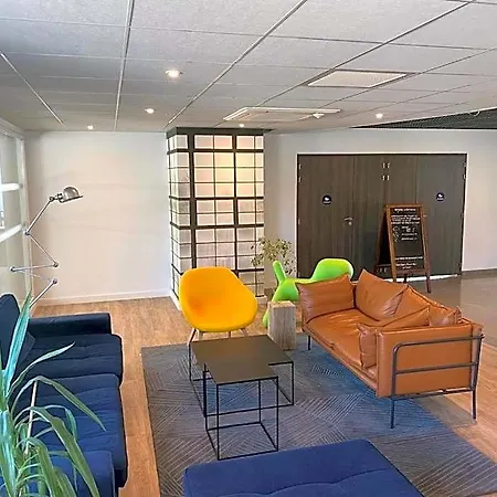 Campanile Ouest - Croix D'argent Hotel 4*