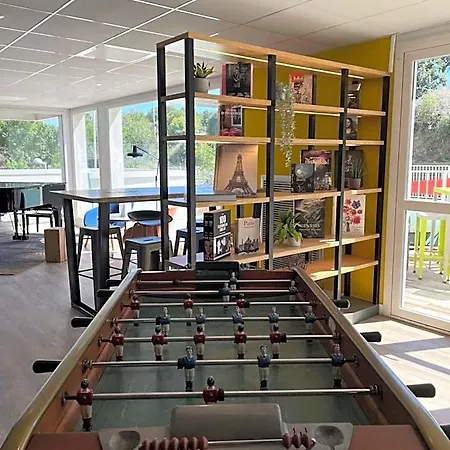 Campanile Ouest - Croix D'argent 4*