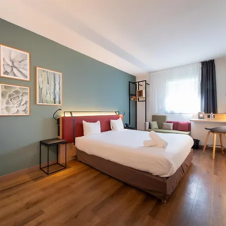 Campanile Ouest - Croix D'argent Hotel Montpellier