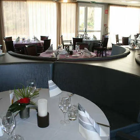 Campanile Ouest - Croix D'argent