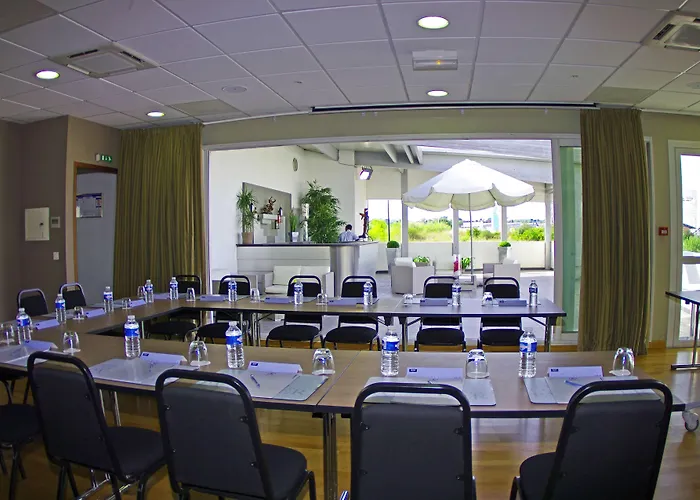 Campanile Ouest - Croix D'argent Montpellier